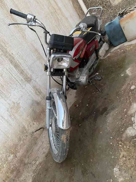 السلام عليكم دراجه ٢١ ايراني عطلهه فقط الكلج اوراقهه كامله *********** رقمي غير متواجد ع الفيس
