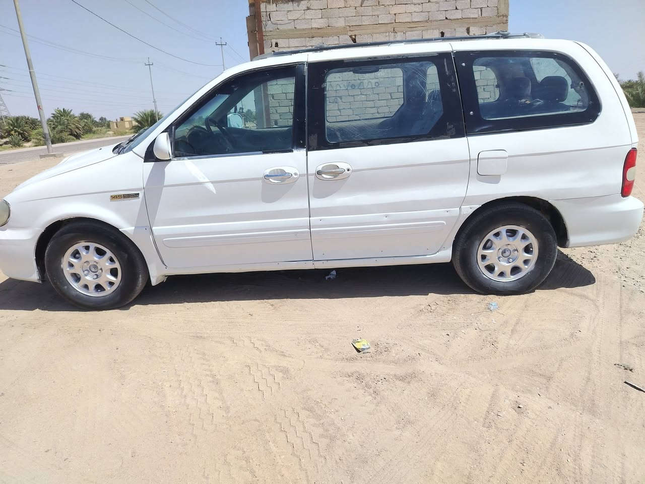 كرنفال موديل 2001 كير عادي مكينه وكير شرط  سياره مرشوشه جماليه السعر45 المكان السماوه ناحيه السويري الاستفسار  ***********
