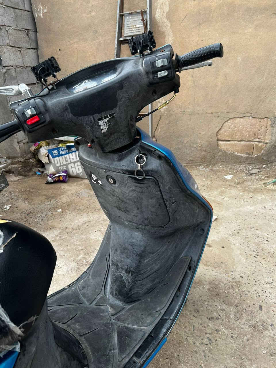 دراجه للبيع فراشه نثيه  كلشي بيها نضيف كهربائيات سلف كلشي شغال محرك مامفتوح الشعر 450 وببها مجال المكان النجف مشخاب تفاصيل اكثر راسل الصفحه


**إذا كنت صاحب هذا الإعلان وتريد حذفه لأي سبب، رجاءا أرسل رسالة إلى الدعم الفني**