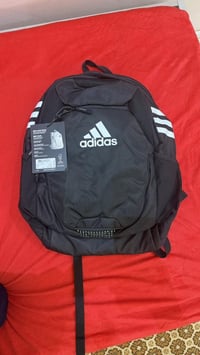 جنطة • اديداس • اصليه