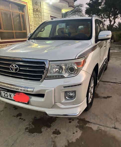 سلام عليكم

لاندكروز2013
 
بريم فول مواصفات
كشن كهربائي
شاشه 
فتحة سقف
7 راكب
كشنات جلد
محرك 4000 . 6 سلندر
وباقي مواصفات البريم المعروفه

ضرر السياره بيها اقل الشبر بارد بلجاملغ الخلفي والباقي مكفول  السياره 
ماشيه 260 الف
سعر السياره : 400 ورقه وبيها مجال 
للاستفسار 
***********
