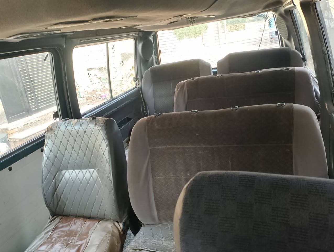 السلام عليكم استاذه للبيع موديل 96 سنويا 29 مكينه لا تنقيص ولا تبخير سياره جاهزهر***********
