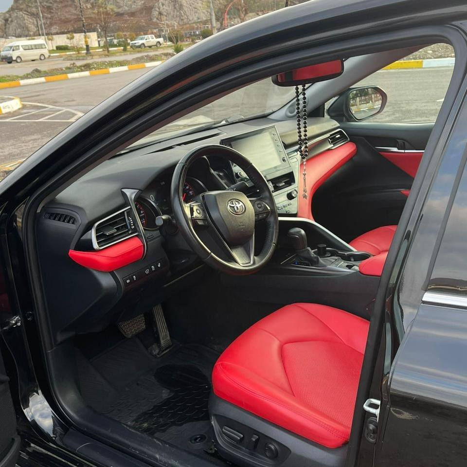 تۆیۆتا کامری 2023 مواسەفات XSE
کوشین گەرم / ڕادار / پانۆڕامە 
ناویڕەشبوە کراوەتە سور 
حەساس کامێڕا / شاشە گەورە
تەحکوماتی سەرسوکانی هەیە
 سێمۆدی لێخوڕینی هەیە و پادڵ شەفتە 
حادیسە 4T1K61AK0PU809865
پارجەیەکی بیلاد گۆڕاوە 
و پارجەیەکی سبوخە ناودەرکەی تەنیا پەمپە 
ئێڕباگی تەنیا شان تەقیوە

سـعـر : لە کۆمێنت داوابکە ڕاستەوخۆ بۆت دێت 📥 

گێر و مەکیەنەی بەشەرت 
هیچ کێشەیەکی تێدا نییە 

ژمارەی خاوەنەکەی 
 ***********
