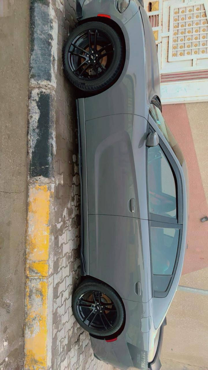 السلام عليكم
جارجر موديل ١٨ اللون سمنتي رقم بغداد ابأسمي مكاني كربلاء مشروع وطني كلها جاهزه فقط حداديه نص عمر السعر 220 $ وبيها مجال قليل 
***********
