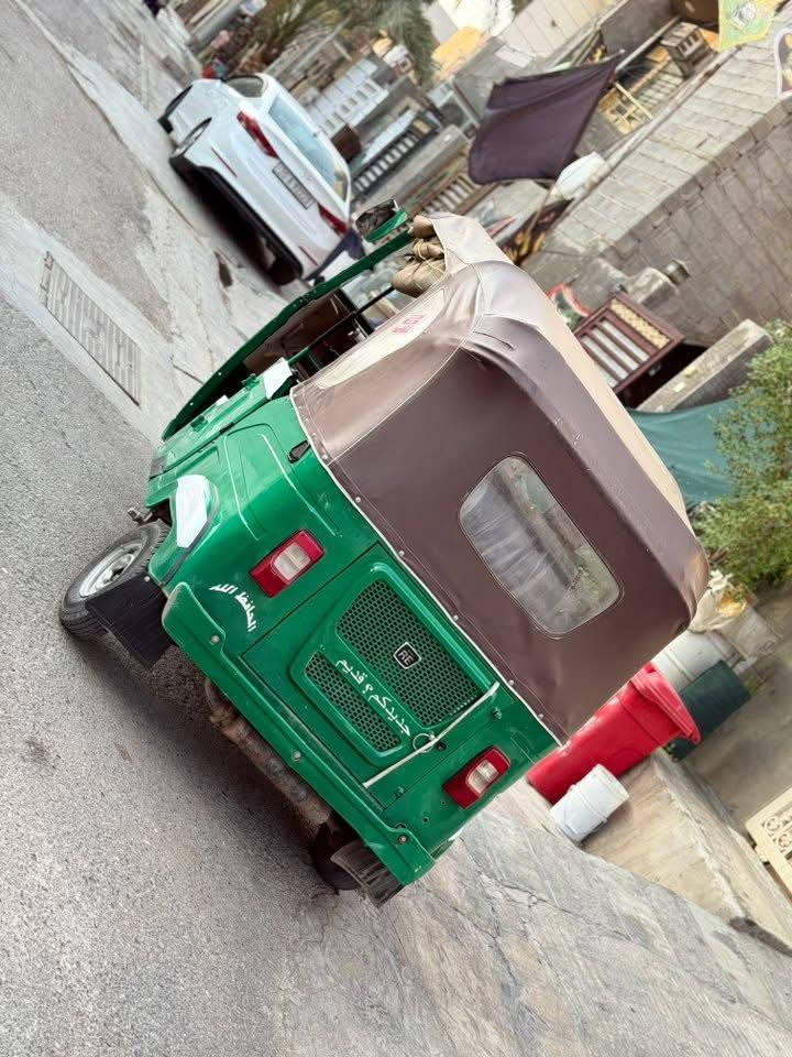 سلام عليكم تكتك للبيع 21 شهر 11 يوم 25 مرقمه بغداد  تكتك تحويل ثاني يوم جاهزه كبل الشارع مكفوله لا تنقيص ولا تبخير كهربائيات كله شغاله  بيه ملاحضات بصيطه الالشراي يتصل وبي خير ويدلل هذه رقمي ***********
