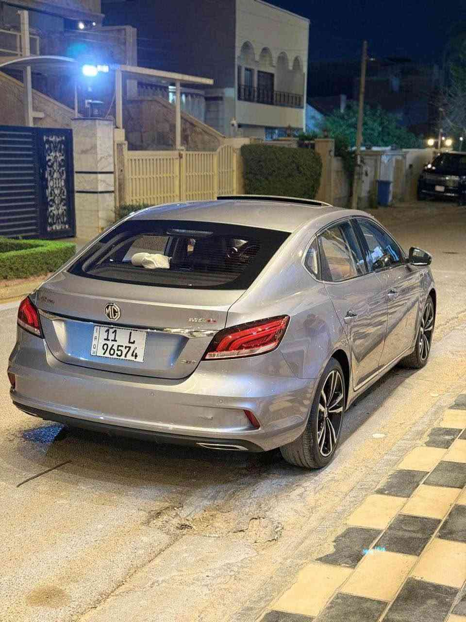 بسم الله الرحمٰن الرحيم

⸻

🚗 MG GT6 موديل 2021 فول مواصفات – للبيع على   الشرط التحويل  🔥

👇

سيارة MG GT موديل 2021

🔹 مكفولة من الصبغ والضربة (شاصي وكالة 100%)

🔹 استعمال شخصي ونظيف جداً

🔹 جاهزة استخدام فوري – ما تحتاج تذب عليه ولا فلس وادامه كامله كله جديد 🧿

⸻

✨ المواصفات (فل كامل):

🔴 داخل احمر + اسود 

✔️ 3انضمة قياده  ( سبورت + نورمال + ايكو )

✔️ نضام اوتو هولد 

✔️ هاند بريك دكمه 

✔️ فتحة سقف 🌤️

✔️ شاشة كبيرة + نافيكيشن

✔️ كاميرا + حساسات أمامي وخلفي

✔️ مقاعد جلد فخمة

✔️ تشغيل بصمة + دخول ذكي

✔️ مثبت سرعة

✔️ تحكم ستيرن

✔️ عدادات ديجيتال

✔️ إنارة LED كاملة

✔️ مرايا كهرباء + طي

✔️ مكيف ثلج ❄️

✔️ مكينه 1500 تيربو 

⸻

💎 ليش هاي السيارة تختلف؟

🔥 شكل رياضي ملفت وين ما توقفها

🔥 صرفية بنزين ممتازة + عزم حلو

🔥 مواصفات فول بسعر أقل من السوق

🔥 نظافة على الشرط وتفحص وين ما تريد+ السونار موجود 

⸻

💰 السعر:

💵 125 (قابل للنقاش )

⸻

📞 التواصل:

خاص أو اتصال 

*********** او واتساب 

⸻

أ

والرزق على الله اذا معجبتك السياره خلي لايك وتعليق علمود يصعد المنشور وشكراً 

(((((((((وغير متواجد على الماسنجر ))))))))))))

⸻

 🔥 مكاني بغداد بغداد, العراق
