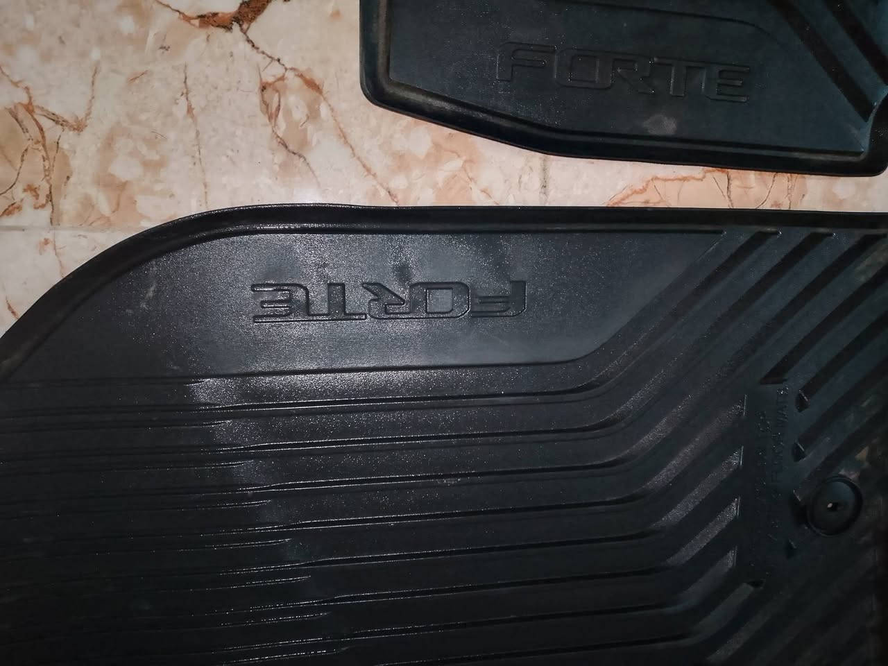 سلام عليكم ارضيات فورتي يرهم من موديل 22 إلى 24 وماسحات اصلية وباقي تفاصيل خاص


**إذا كنت صاحب هذا الإعلان وتريد حذفه لأي سبب، رجاءا أرسل رسالة إلى الدعم الفني**