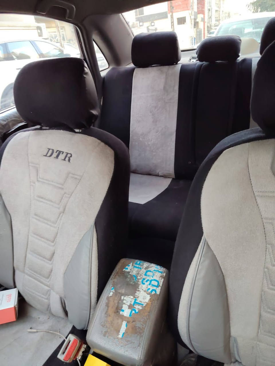 سيارة فورنزا للبيع موديل 2007 يرادلها ترتيب الكشر شوية كير جديد محرك جديد صدر امامي خلفي جديد باتري جديد ضفيرة وجويتر مبدلات قبل شهرين تبريد ثلج
ما بيها ضربة مبدل جنطة بسبب الجراد رقم بغداد الماني
سعر ٥٤  مكاني بغداد للاستفسار ***********
