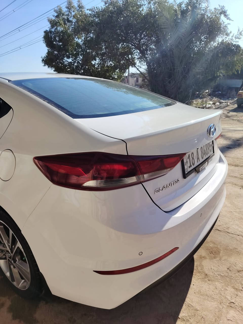 السلام عليكم النترا 2019 خليجي ماشيه 151 فول عدا البصمه السعر 155 لاستفسار ***********
