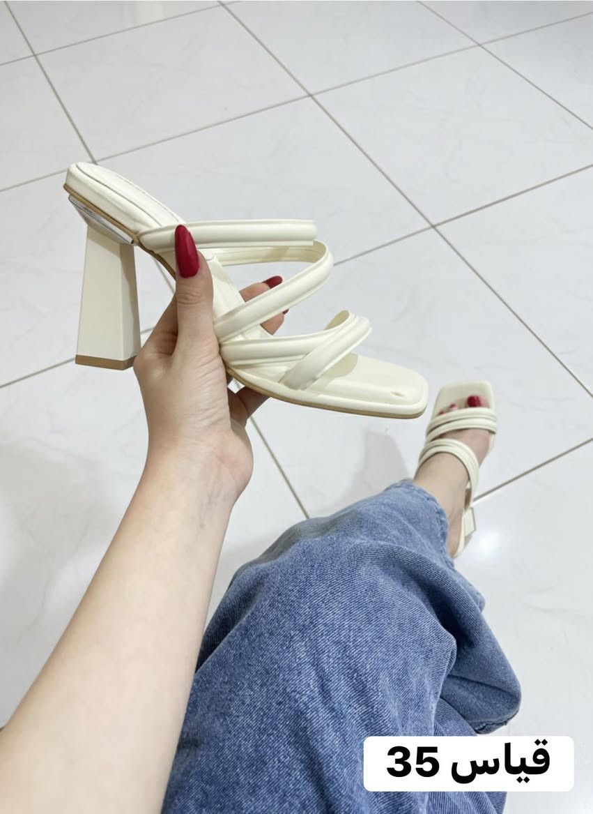 أحذية جديدة👠
 • سعر القطعة: 8
 • قطعتين بـ 15
 • شحاطة بسعر 6
🚚 توصيل داخل شهربان مجاني
محافظات 4 الف
للطلب مراسلة الصفحة 📩


**إذا كنت صاحب هذا الإعلان وتريد حذفه لأي سبب، رجاءا أرسل رسالة إلى الدعم الفني**