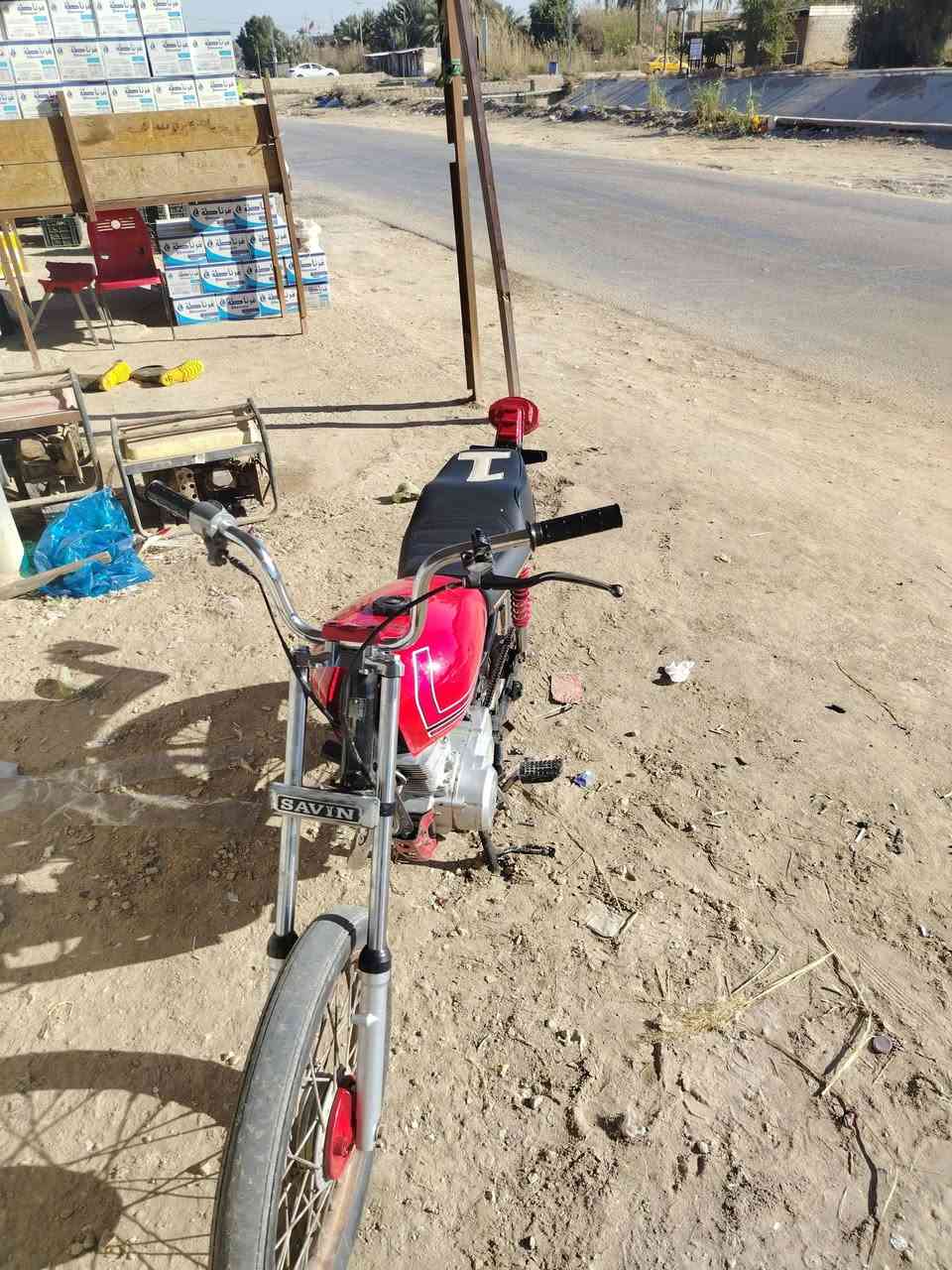 السلام عليكم تعميره 23 كلك الدراجه حلوه  ونضيفه وبيه شلعه ومعدل فول الدراجه  عارضه ب400وبيه مجال ماكني طويريج ام روايه البوحسون رقمي ***********
