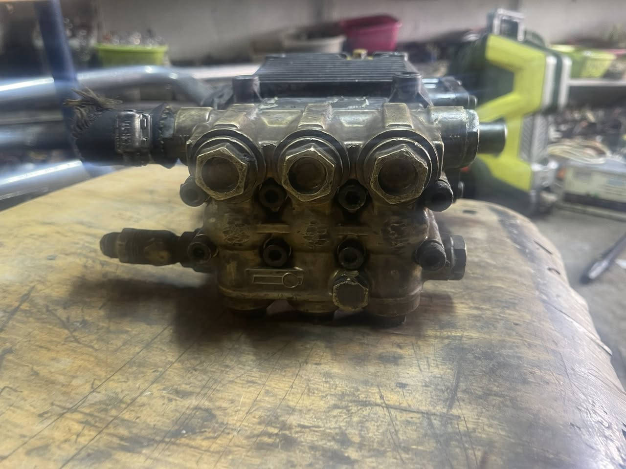 مضخه غسيل سيارات 250بار جديده يطاليه ‭***********
