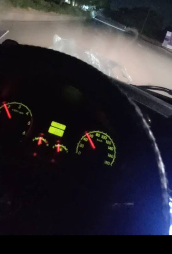 كيا حمل للبيع
موديل 2007محرك 3000 ستاركس مشترك
رقم سليمانيه بسمي سنويه مجدده لحد شهر
ثمانيه 2027 تحويل مباشر
محرك تجفيت جديد صارلهه 8 اشهر مجفته
محرك بدون بخار كير اكسل شاصي كهربائي مكفول
دينمو سلف حقنه كاز
تانكي كاز 100 لتر جديد شادلهه
باتري انجيكو تركي
 تخم تاير كله شرط 
بيهه ضربة خفيفه بدون دواخل
مابيهه ولا قطره خياس
سعر 87 و بيهه مجال

 رقم موبايل***********
عنوان كلار_سليمانيه كالار, السليمانية
