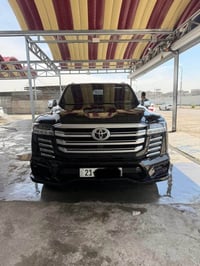لاندكروز ٢٠٢٤  Gxr تنفس طبيعي ماشيه ٢٦ الف مكفوله رقم شمالي ٤ كامرات ك...