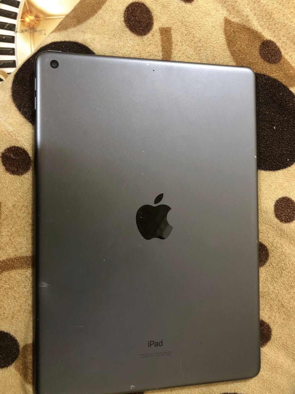 ايباد 9للبيع سعر 190 نضيف مكاني بعشيقه قريه الفاضليه الرقم ***********
