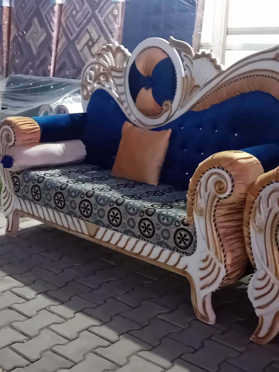 متوفر تخم ملكي احطاطه مستعمله شي بسيط جدا نظيفه العدد اثنين السعر مناسب العنوان ناحية التواصل على الرقم أو واتساب  ***********
