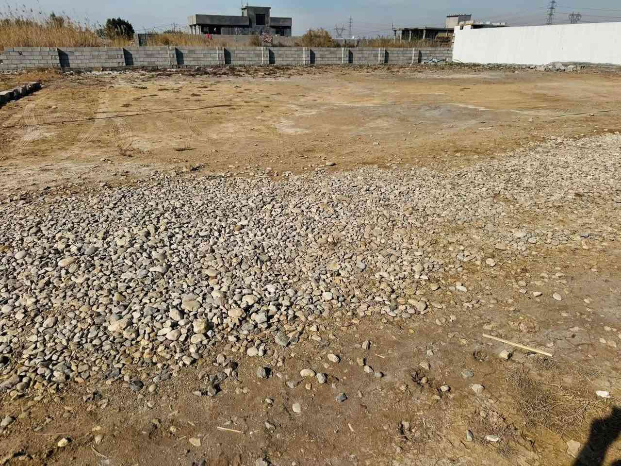 قطعه ارض للبيع المساحه 650 م العزيزيه الشارع العام قرب الهاشمي تبعد عن الشارع العام ١١٠ م متوفر كافه الخدمات مدارس قريبه شارع القطعه عرض 8 أمتار  للاستفسار الاتصال على الارقام او المراسله خاصص
***********
***********
