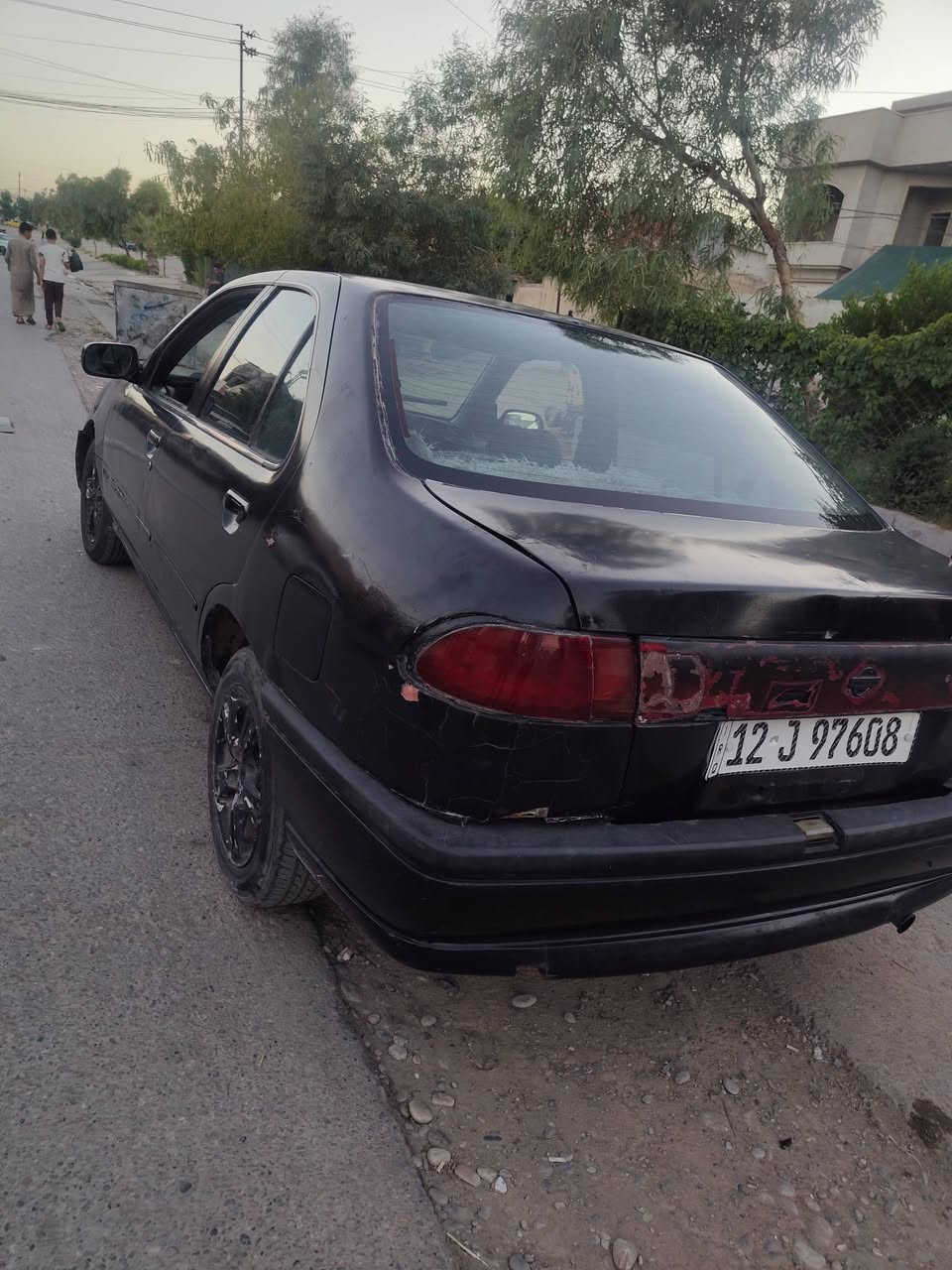 نيسان للبيع صني موديل 94سنويه جديده بسمي اني الشرعي محرك 16كير توماتيك مكان السيارة موصل
***********
