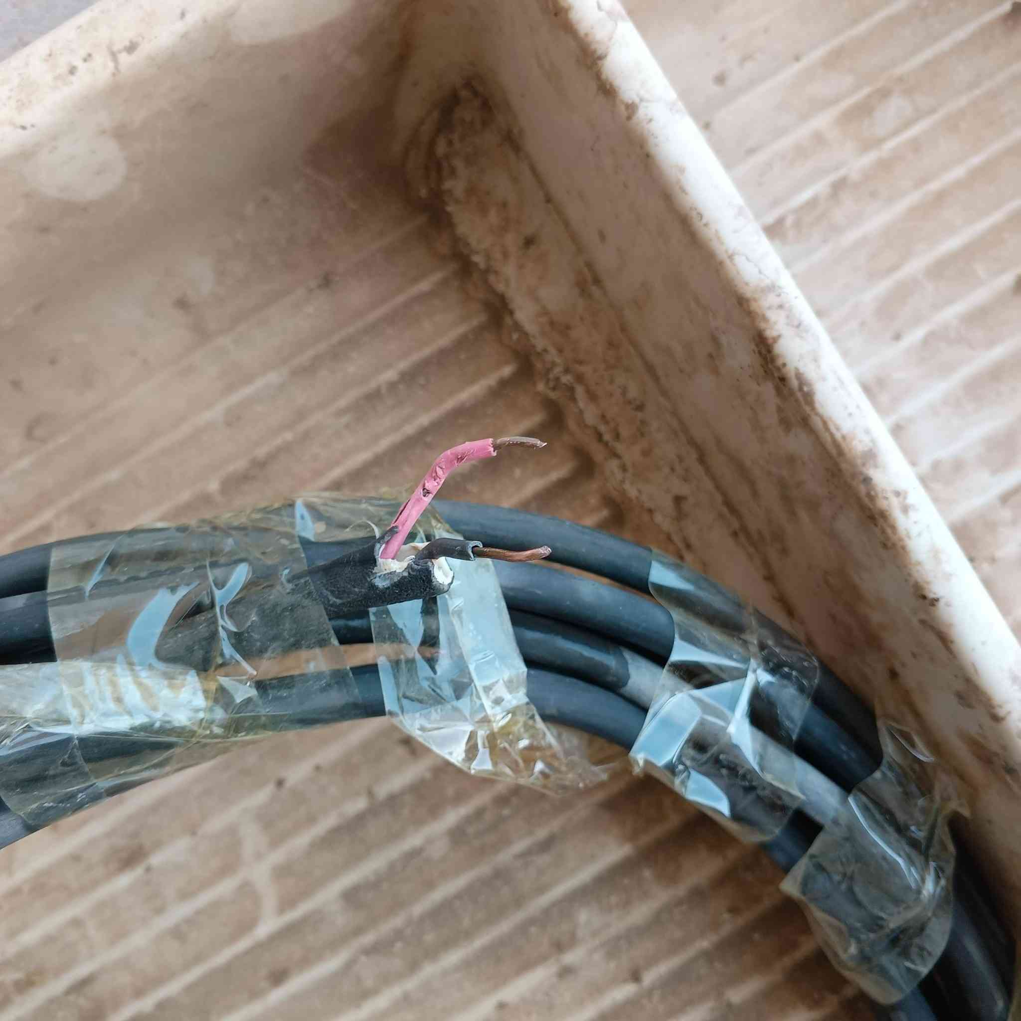 السلام عليكم كيبل خطين الطول 11 متر نضيف


**إذا كنت صاحب هذا الإعلان وتريد حذفه لأي سبب، رجاءا أرسل رسالة إلى الدعم الفني**