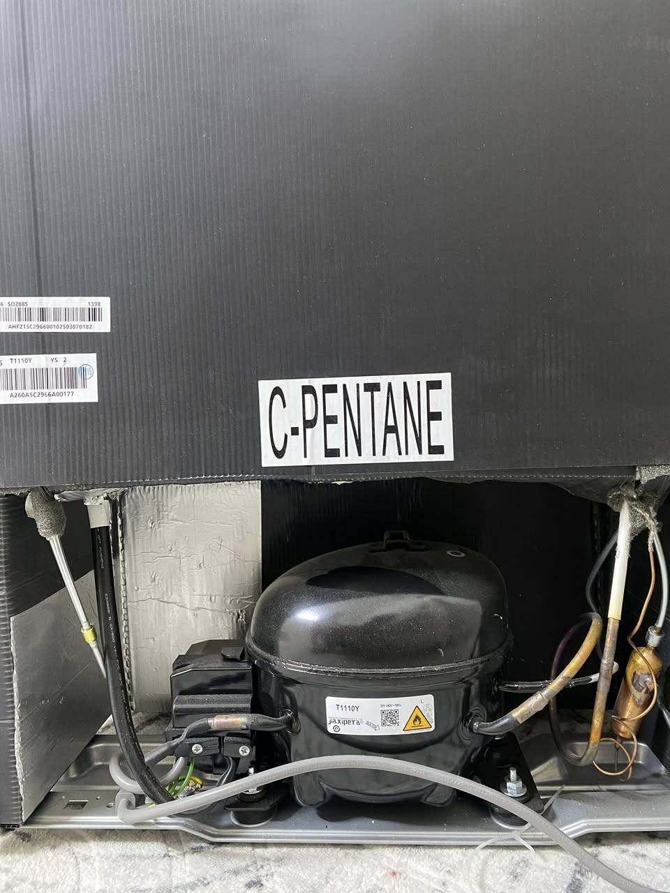 ثلاجة  براد  داخل ثلاجةحديثة  للبيع تفاصيل موجوده 
فقط اتفتحت من كارتونه  الكتلوك مالتها موجود 
الجديده مالتها 450 الف عارضها 380 الف مكاني نجف


**إذا كنت صاحب هذا الإعلان وتريد حذفه لأي سبب، رجاءا أرسل رسالة إلى الدعم الفني**