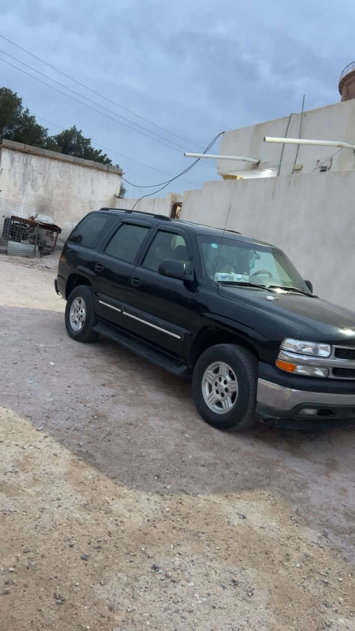 السلام عليكم
للبيع تاهو 2004 رقم بصره باسمي سياره جاهزه حداده عامه كهربائيات كلها شغاله تربريد تدفئه سنويه 2030  شرط التحويل سياره مصبوغه عام تغير لون مثبة وكامل بالسنويه غرفه وكشنات جلد جدد
 السعر: 135 وبيه مجال 
عنوان:بصره الزبير البترو الهاتف:***********
