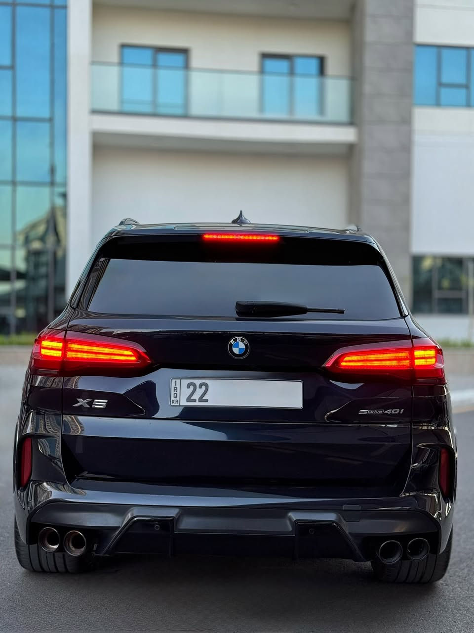 BMW X5 
سعر : مناسب جدا 
السعر 375 وبيها مجال 
موديل : 2020
ممشى جداً قليل 
نظافة : السياره 100% رقم اربيل باسمي شخصياً تحويل ثاني يوم 

ضرر امريكا فقط جاملغ امامي  
محرك كهربائيات كلها  بشرط سياره جديده
مواصفات السيارة فول  كله عل وضع الشركه زيرو مسج 
بانوراما 
٥ كامرات 
داتاشو
كشنات جلد
انارات مخفية متعدد الالوان
كير كرستال
رادارات
حساسات
اوتو هولد
اوتو بريك
لايتات ليد
تحديد سرعة و تحديد مسار
ستيرن هيتر 
مكاني بغداد قرب مطار بغداد الدولي 
الاستفسار
 ***********
