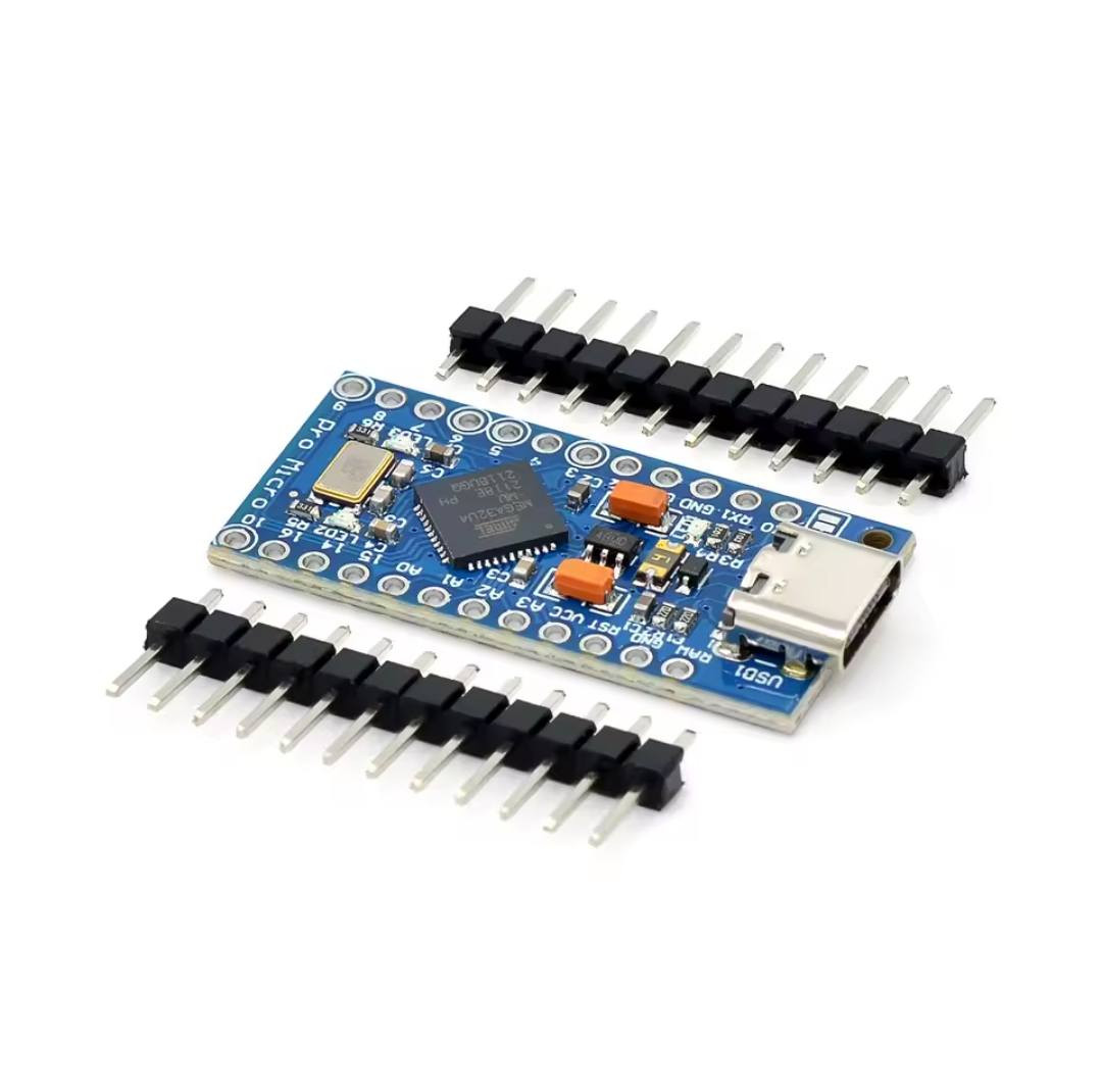 السلام عليكم ... متوفر (5) قطع الي يخدمنة ينطي سعر ...
هذا المنتج هو لوحة تطوير Arduino Pro Micro القائمة على متحكم ATmega32U4. إليك أبرز مواصفاته ومميزاته: 
المعالج: يعمل بتردد 16 ميجاهرتز وبجهد 5 فولت. 
الاتصال: مزود بموصل Micro-USB مدمج للبرمجة مباشرة. 
المنافذ: يحتوي على 12 منفذ إدخال/إخراج رقمي، منها 5 تدعم تقنية PWM، بالإضافة إلى 4 منافذ تناظرية (ADC) بدقة 10 بت. 
التوافق: متوافق مع بيئة تطوير Arduino IDE، ويشبه في عمله لوحة Arduino Leonardo.


**إذا كنت صاحب هذا الإعلان وتريد حذفه لأي سبب، رجاءا أرسل رسالة إلى الدعم الفني**