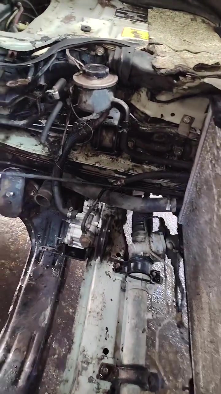 عنوان بغداد البياع حي الصناعي الشارع الاول كراج علي  مكائن جنبي ناصي جنبي عالي 3  واي ياباني فور واي صيني حاويه اصلي


**إذا كنت صاحب هذا الإعلان وتريد حذفه لأي سبب، رجاءا أرسل رسالة إلى الدعم الفني**
