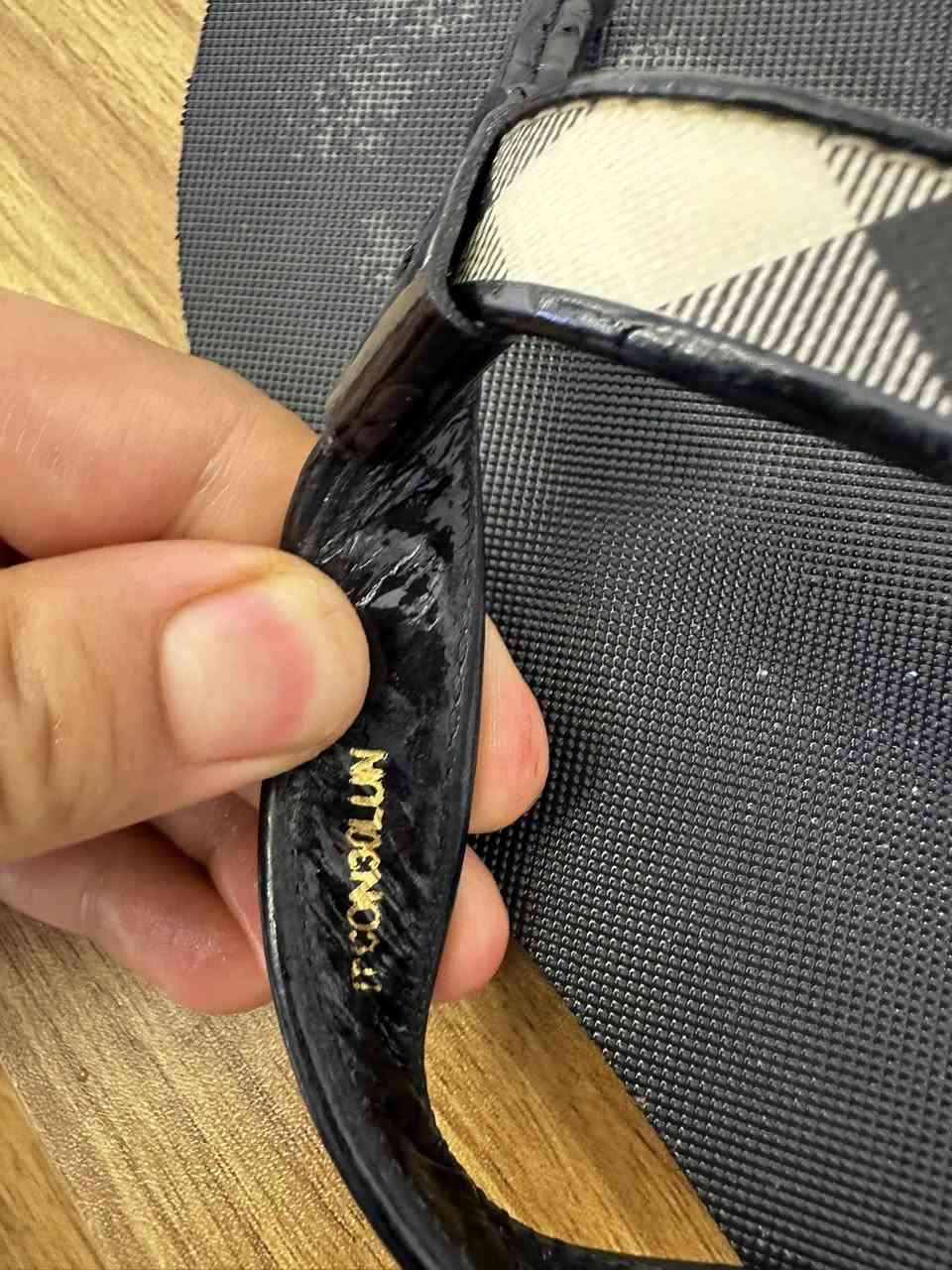 بربري اورجينال قياس ٣٨ 
@highlight


**إذا كنت صاحب هذا الإعلان وتريد حذفه لأي سبب، رجاءا أرسل رسالة إلى الدعم الفني**