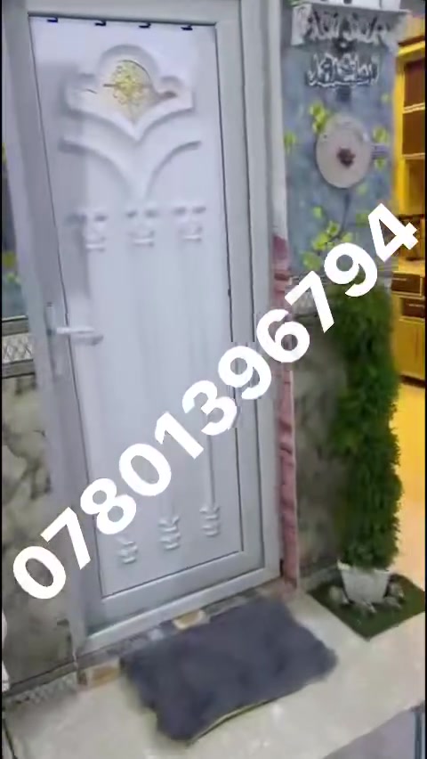 يالله 
دار زراعي للبيع مساحه١٠٠في منطقة الصخيين شارع حسينيه الامام الغائب عليه السلام بعد شارع المهندس مباشر 
يبعد عن سايدين ١٥٠م 
بناء بلوك وسقف عكاده 
يتكون من غرفه وصاله وديوانيه ومطبخ وصحيات داخليه وخارجيه سطح اشتايكر درج مرمر 
خدمات ماء ومجاري وكهرباء ومدارس 
السعر ٤٢
للاستفسار ***********
