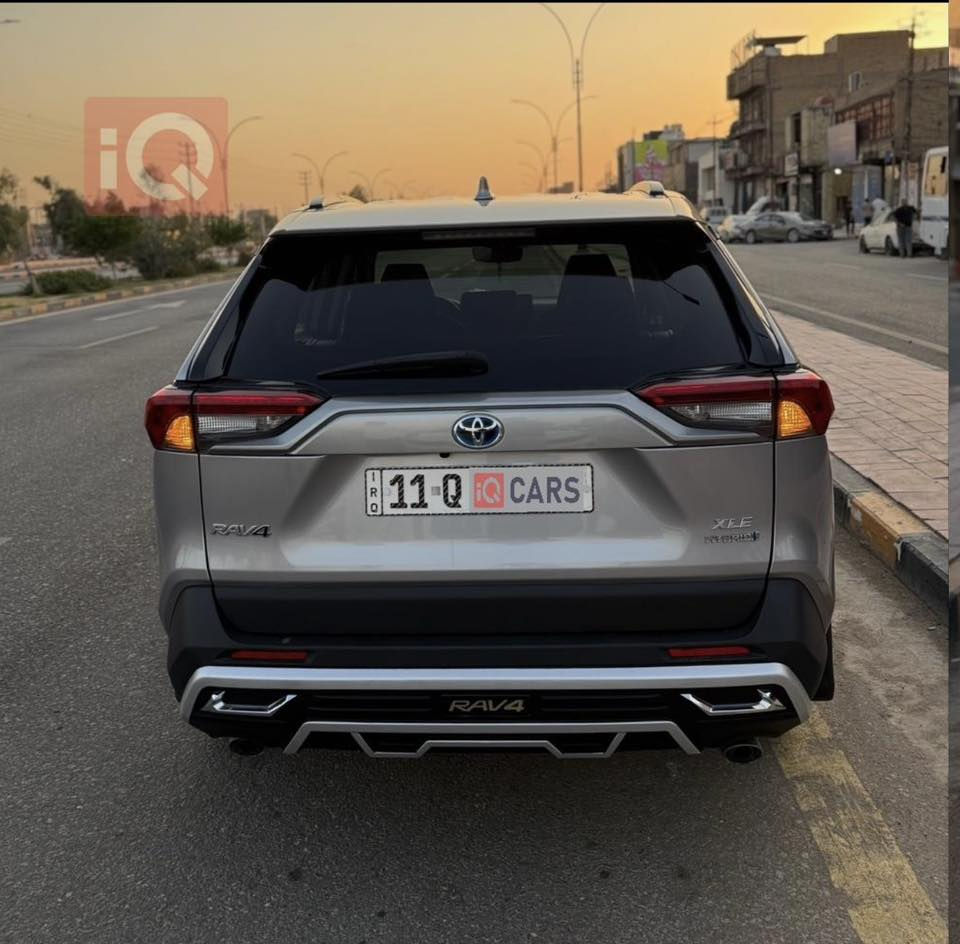 راف فور هايبر 2022
سيارة فول مواصفات فئة xle
نقطة عمياء 
رادار
بصمة
فتحة
تبريد قطعتين
تحكم ستيرن
3 أنظمة قياده ايكو نورمال سبورت
سيارة نضيفة بمعنى الكلمة
سويتله قبل فترة حداديه 
گصيته من امريكا على ايدي 
حادثه كلش مرتب حافه جاملغ وبنيد بدون دواخل
سيارة بل واقع نصبته احلى بهواي
ماشية 67 الف كيلوا متر 
سعره 236 وبيه مجال بسيط 
***********
