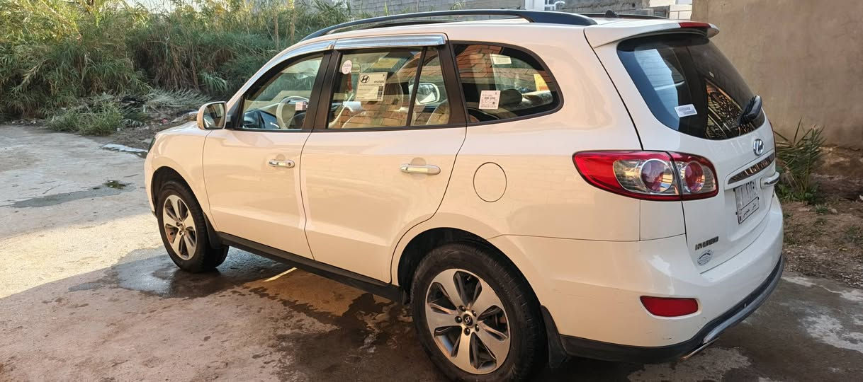 السلام عليكم .... سنتافي خليجي موديل 2012 مواصفاتها معروفه سلايت ويل كب اشاير والباقي معروف  رقم ديالى سنوية وهزة لل ٢٠٢٧  .. محرك دوش ٢٤٠٠ كير تبريد تخم تاير صدر جديد  ارضية وكشنات  جلد السيارة جاهزة للأخير والسونار مرفق . مكانها ديالى بعقوبة التحرير 
السعر ١٣٢ وبي مجال 
(***********) ابو علي
