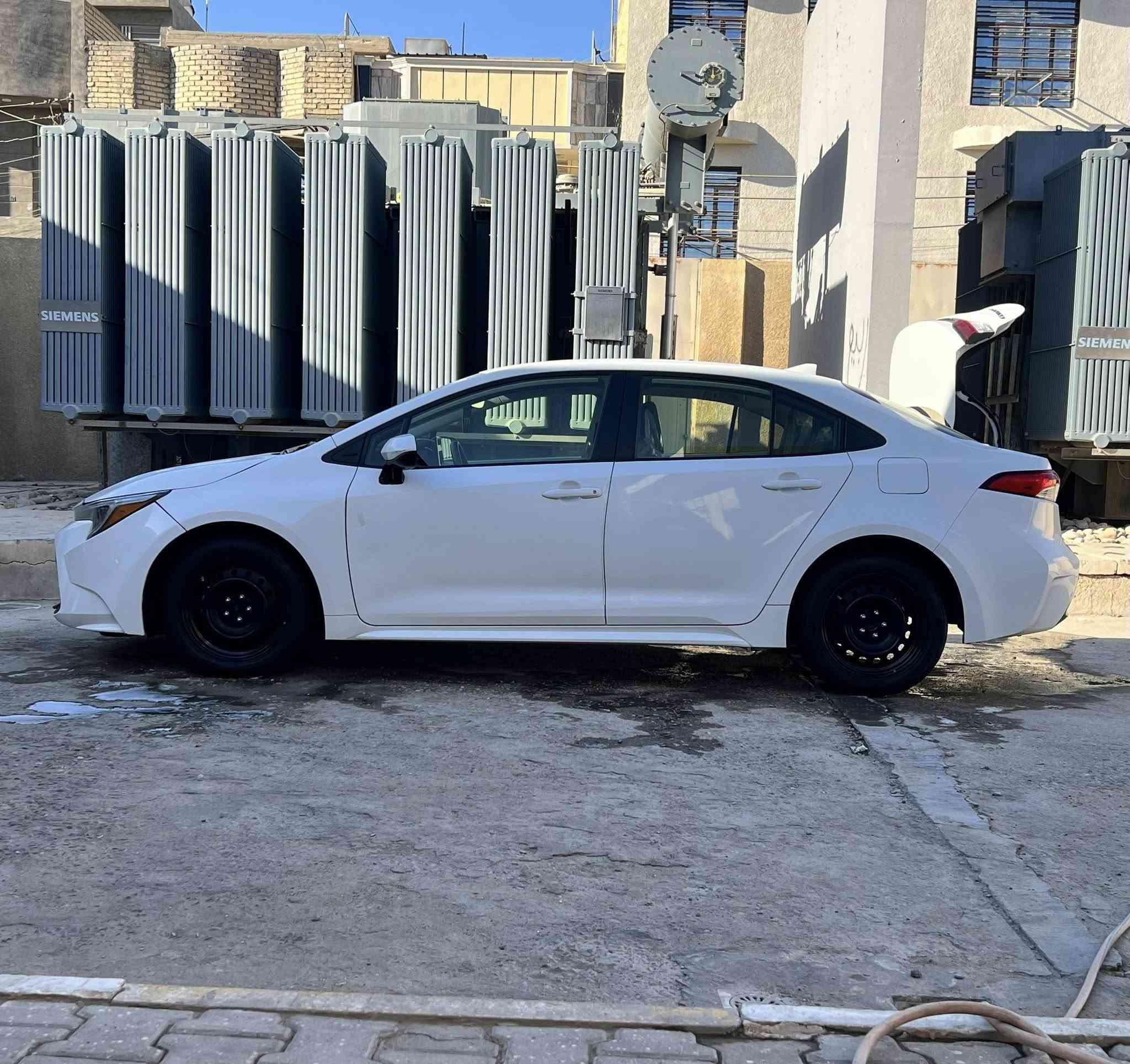 السلام عليكم كورلا هايبرد Le  ٢٠٢٣ 
وارد امريكي. حادثه بنيد وجاملغ. 
بنيد مبدل والجاملغ راجع نفسه مكاني بغداد 
وهذا رقمي ***********.  وغير متواجد ع الفيس. والسعر ١٥٥ وبيه مجال
