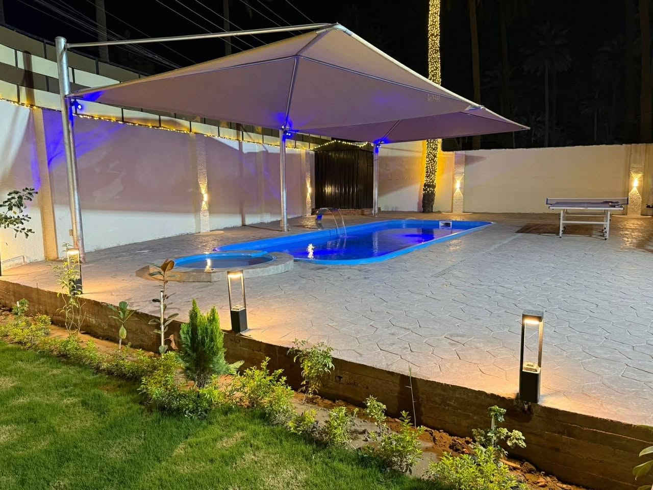 🌴 مزرعة ليلئ للإيجار اليومي 🌴
مزرعة مميزة وموثوقة على تطبيق أجرلي، مناسبة للعوائل والجلسات الجميلة.
✨ المميزات:
🏊‍♂️ مسبح للكبار و الصغار
🌳 حديقة كبيرة وجلسات خارجية
🔥 مكان مخصص للشواء (باربيكيو)
🎮 ألعاب للكبار
🧸 ألعاب للأطفال
🛏 غرف نوم عدد 2
🏠 صالة كبيرة
🍽 مطبخ داخلي مودرن
🚗 كراج داخلي يتسع لأكثر من 4 سيارات
📍 العنوان: بغداد / الدورة / البوعيثة
📞 للاستفسار والحجز:
***********
متوفر اتصال وواتساب
