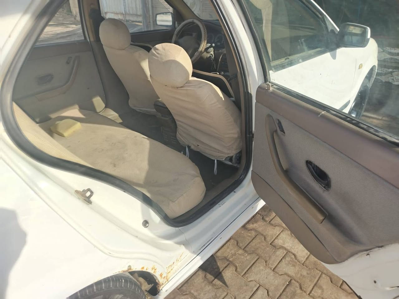 سمند للبيع او مراوس سعره ٢٨ يحتاجله ترتيب فقط
***********
