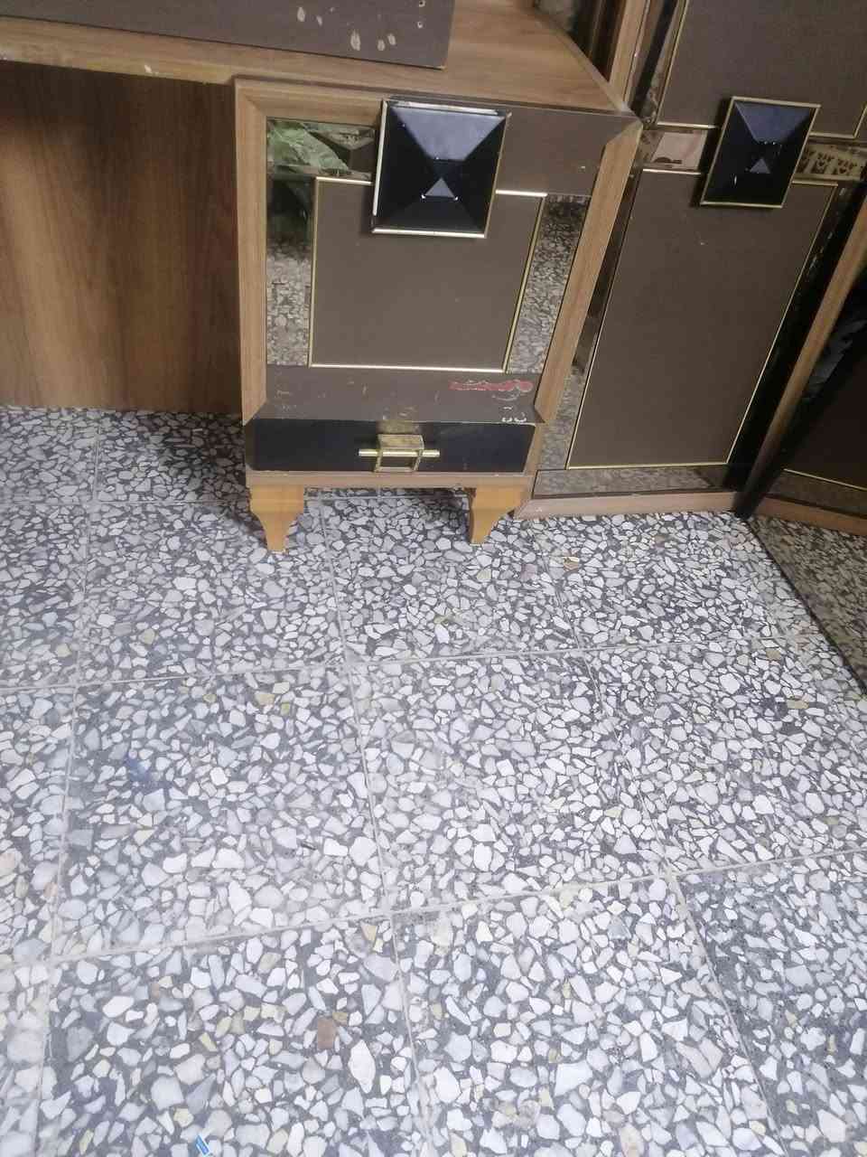 السلام عليكم غرفه نوم 7قطع تركيه نظيفه جداحالين مفصخه لغرض النتقال السعر 400وبيه  بسيط العنوان بغداد الشعب بيع مستعجل لغرض النتقال


**إذا كنت صاحب هذا الإعلان وتريد حذفه لأي سبب، رجاءا أرسل رسالة إلى الدعم الفني**