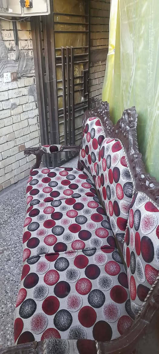 السلام عليكم عندي تخم للبيع  2 قنفات و4 كراسي مابيهن ضرر العنوان بغداد الجديده للاستفسار خاص


**إذا كنت صاحب هذا الإعلان وتريد حذفه لأي سبب، رجاءا أرسل رسالة إلى الدعم الفني**