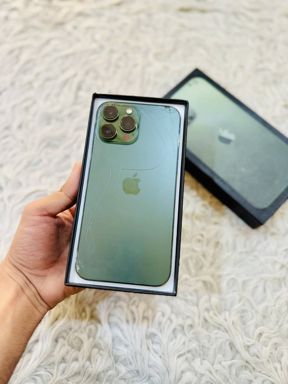 ايفون 13 برو ماكس
مكفول ما مفتوح 
فقط الكسر بل ضهر 
دبل خط ( خطين ) 
ZA شرق اوسط
ذاكره : 256 
بطاريه : 84
وتر بروڤ
السعر : 🔥🔥🔥🔥
عنوان المحل : النجف حي الجزيره 
*********** اتصال ☎️
