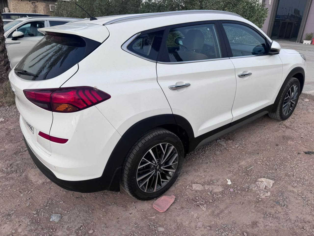 هونداي توكسان 2020 الكاصد جيكي المنشأ

رقم بغداد بأسمي

السياره فول مواصفات بدون البانوراما

ماشيه 78.000 كيلو قابل للزياده

والسياره بيها حالوب قماره وبنيد واطراف يبين بالتركيز والسونار 

وبعدها بوضع الشركه ممفتوح بيها شي وبدون لا بارد ولا صبغ ولا طخات

السعر 19.000$ يعني 190 ورقه

مكان السياره بغداد

*********** بغداد, العراق
