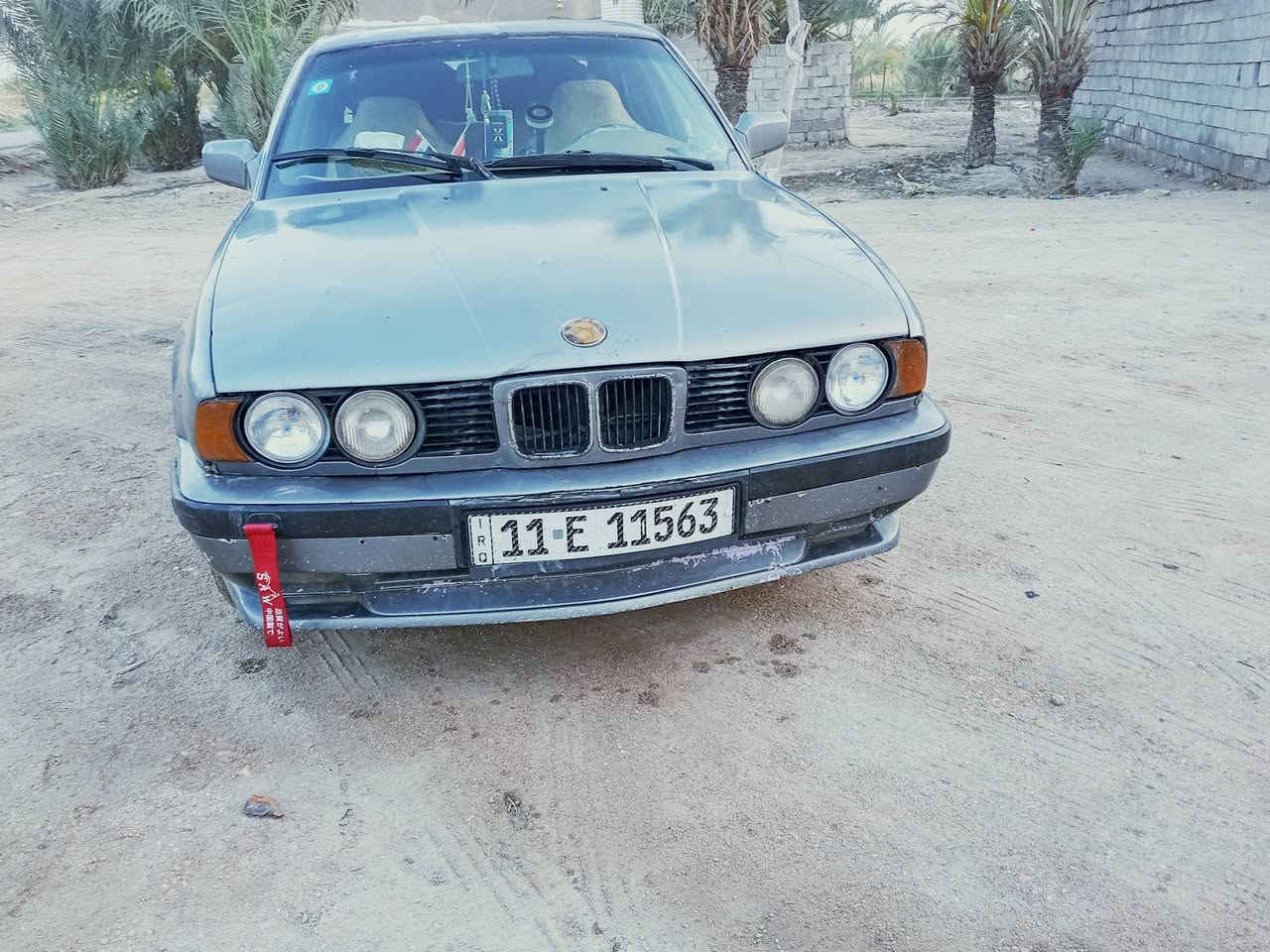 السلام عليكم بيهم مفتوح لبيع نقصها كاور البيع رقم بغداد دولي وهاذه حجم 525مفتوح وهاذه رقم صاحبها ***********السعر 35 وبيه مجال بسمي تبريد ثلج كهربايات كله شقاله سياره مكفوله بس كاور عوزه

