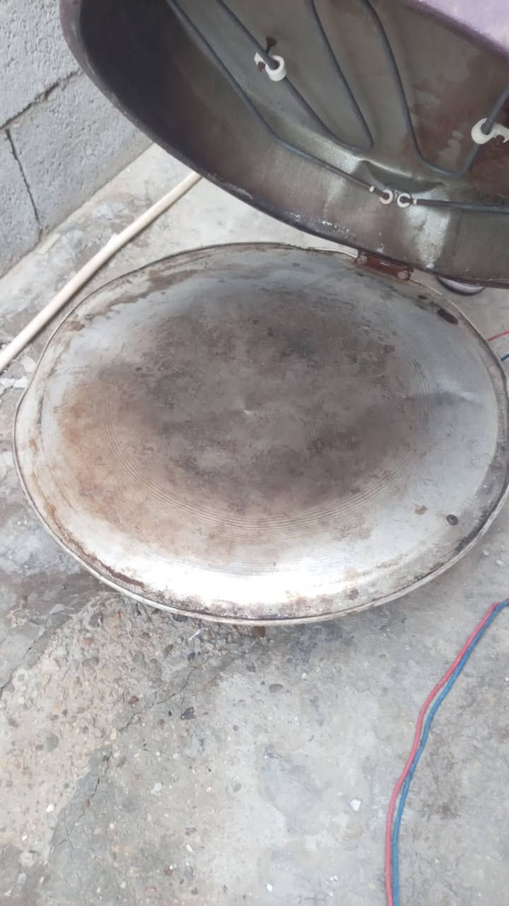 السلام عليكم تنور كهرباىي للبيع ب15وحجله ب15مكاني الزهور ***********
