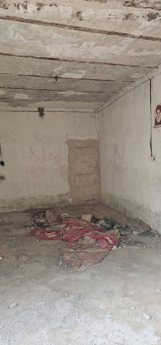 مشتمل للبيع 
الموقع/العباسية ورة جسر العباسية منطقة الخدية
-قرار محكمة 
تبعد عن الشارع العام 50متر 
المساحة /100متر 
ماي كهرباء تبليط مجاري كاملة 
السعر 20قابل للتفاوض 
للاستفسار 
***********
