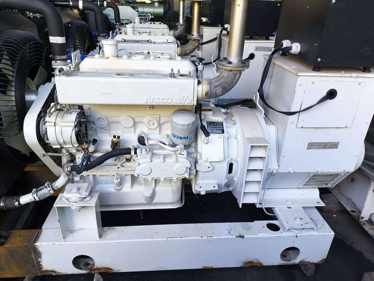 مولدات افيكو إيطالي 4 سلندر وارد اوروبا توليد ستامفورد 40KVA شاشة نظام حماية فول اوتو برغي ممفتوح بيهن السعر 45 ورقة العنوان اربيل للأستفسار *********** يوجد توصيل لكافة المحافظات وبضمان 🚚
