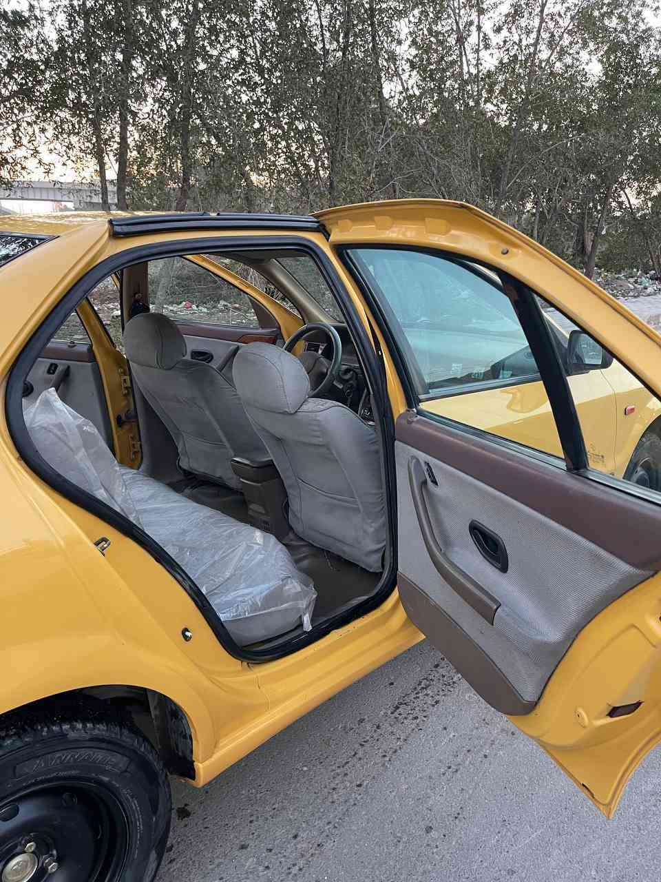 السلام عليكم سمند موديل 2012 السياره جاهزه تبريد تدفئه شغال بدون خياسات ما بيهه ضربه بس من جهت الجاملغ الايمن شبر تايرات جدد صدر جديد عنبار بريك مبدل كامل السعر 46 بيهه مجال ما متواجد على الفيس اتصال فق ط *********** عنوانهه الامين نواب الضباط
