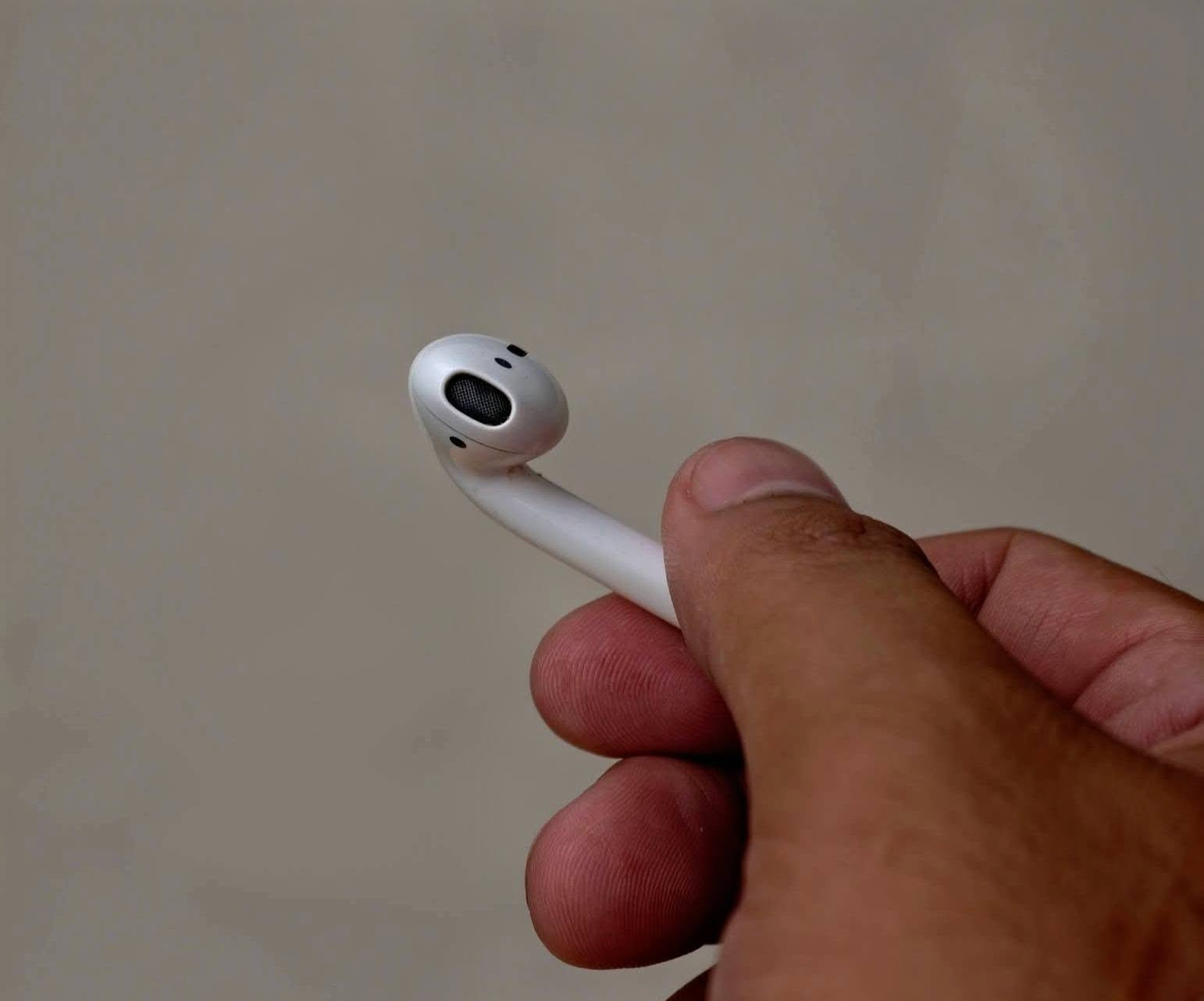 Air pods 1 لعشاق الاناقة
اصلي امريكي باله ٫ سيريل نمبر بموقع ابل ٫ شركه مصنعه ابل ٫ قطعه نظيفه كلش نظافتها 99\ ٫ منفذ شحن ايفون ٫ كله بلاديه ٫ عزل صوت تحديد موقع ٫ 

الفحص وتشغيل قبل دفع السعر 20 الف بدون ربح بيع مستعجل ٫ حجز واتساب فقط ***********
