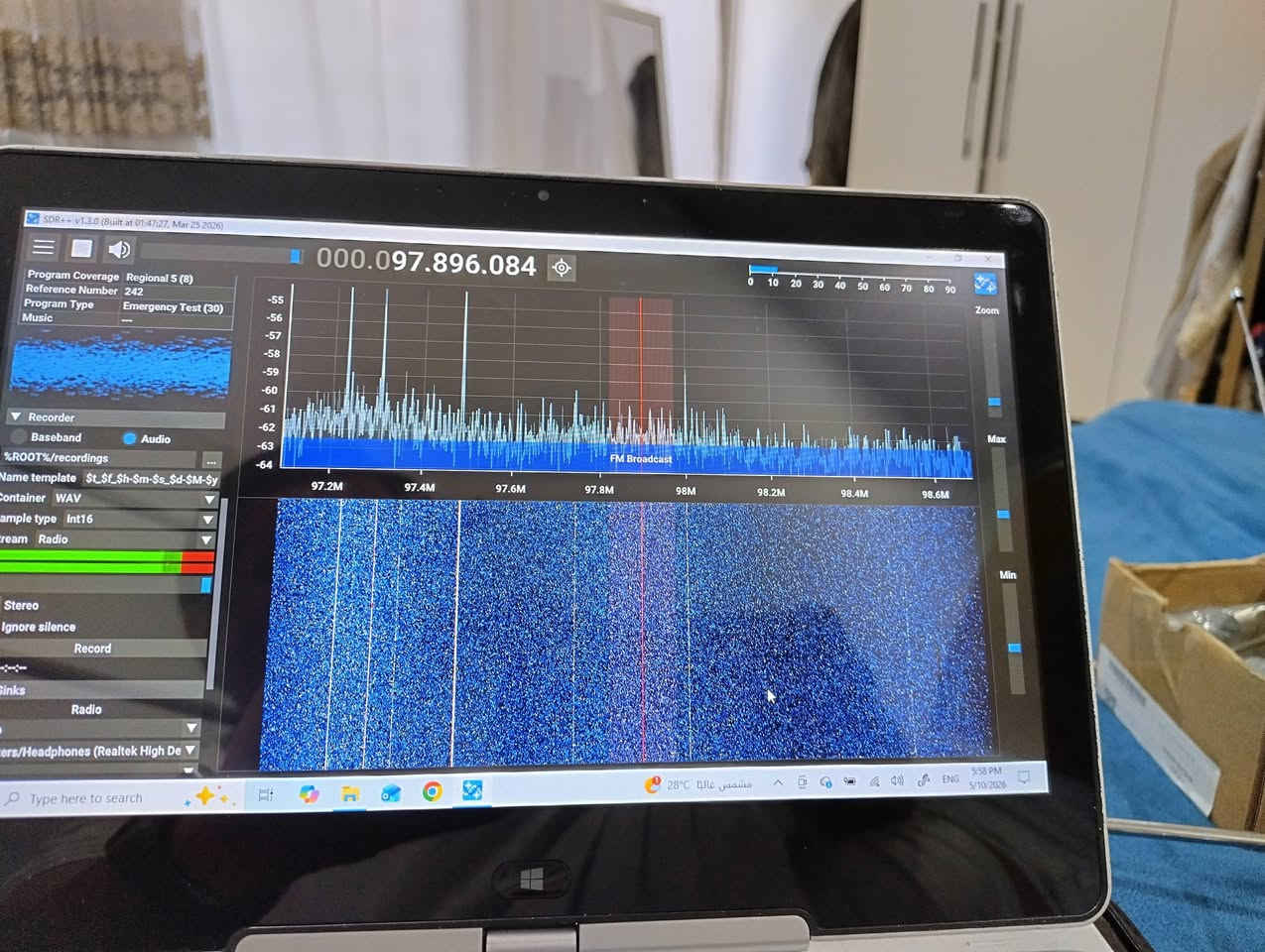 RTL SDR-V2 
 رسيفر اس دي ار جيل 2 
نطاق التردد 
22Mhz - 1100 Mhz  ( FC0013 ) 
HF 
VHF
UHF 
FM 
AM 
MW 
LW 
SW 
CB 
LSB 
NFM 
WFM 
السعر 100 الف قفل غير للتفاوض + اجور التوصيل بغداد 5 محافظات 6


**إذا كنت صاحب هذا الإعلان وتريد حذفه لأي سبب، رجاءا أرسل رسالة إلى الدعم الفني**