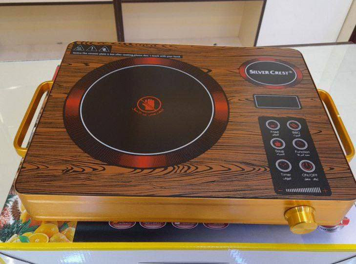 جديدنا ♥️ 
طباخ ليزي الاماني اصلي 🇩🇪🇩🇪
بقوة 4000 واط. 
طباخ ليزري كهربائي سلفر كرست الالماني🔥🇩🇪🇩🇪
يعمل بـ جودة وكفائة عالية وحدة تحكم باللمس
المميزات :
-وحدة تحكم تعمل بواسطة اللمس. 
-مؤقت بشاشة LED. 
-مؤقت يمكن ضبطه لمدة 3 ساعات. 
-مفتاح إيقاف تلقائي للسلامة. 
-نضام حماية من التسخين الزائد. 
-سطح بارد وطهي سريع. 
-تعمل مع الاواني المعدنية. 
متوفر بحجم عين واحدة. 

المنشأ الماني 🇩🇪💯
ماركة سلفر كريست🇩🇪
لتواصل خاص 
يوجد توصيل 
#طباخ #كهربائي #توصيل #مطبخ #اغراض #منزلي


**إذا كنت صاحب هذا الإعلان وتريد حذفه لأي سبب، رجاءا أرسل رسالة إلى الدعم الفني**