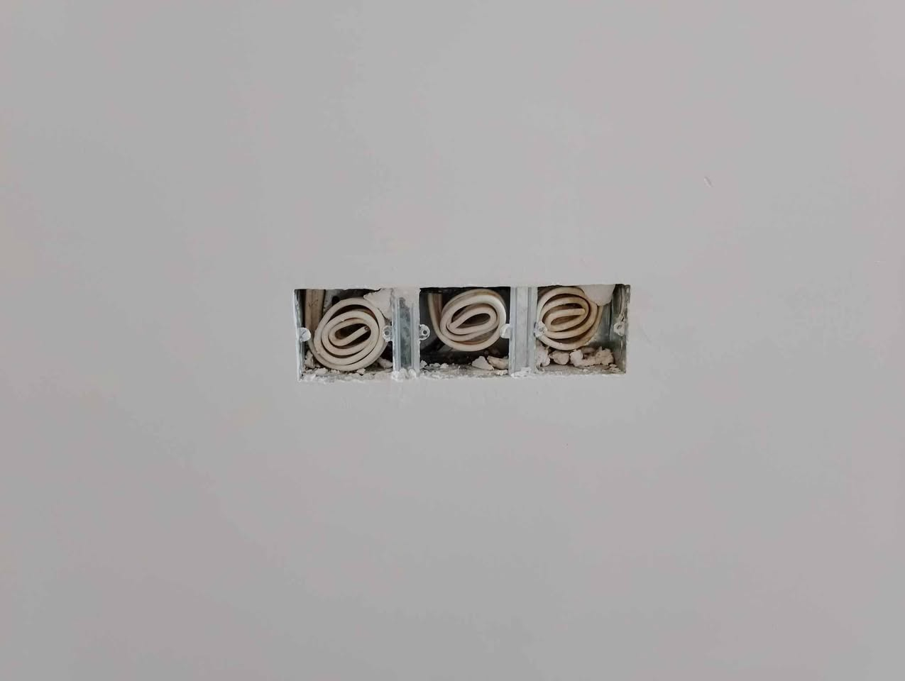 سلام وعليكم اصطه بياض متفرغ ***********
