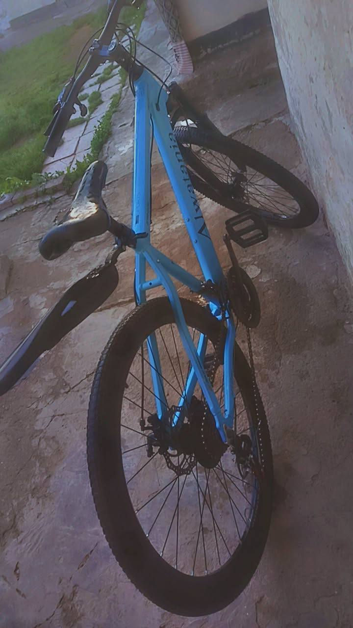 بيع مستعجل قفل 100 الف  نضافه 100 بل 100 لشه الالمنيوم حجم 26 ايسر حي الميثاق ***********1
