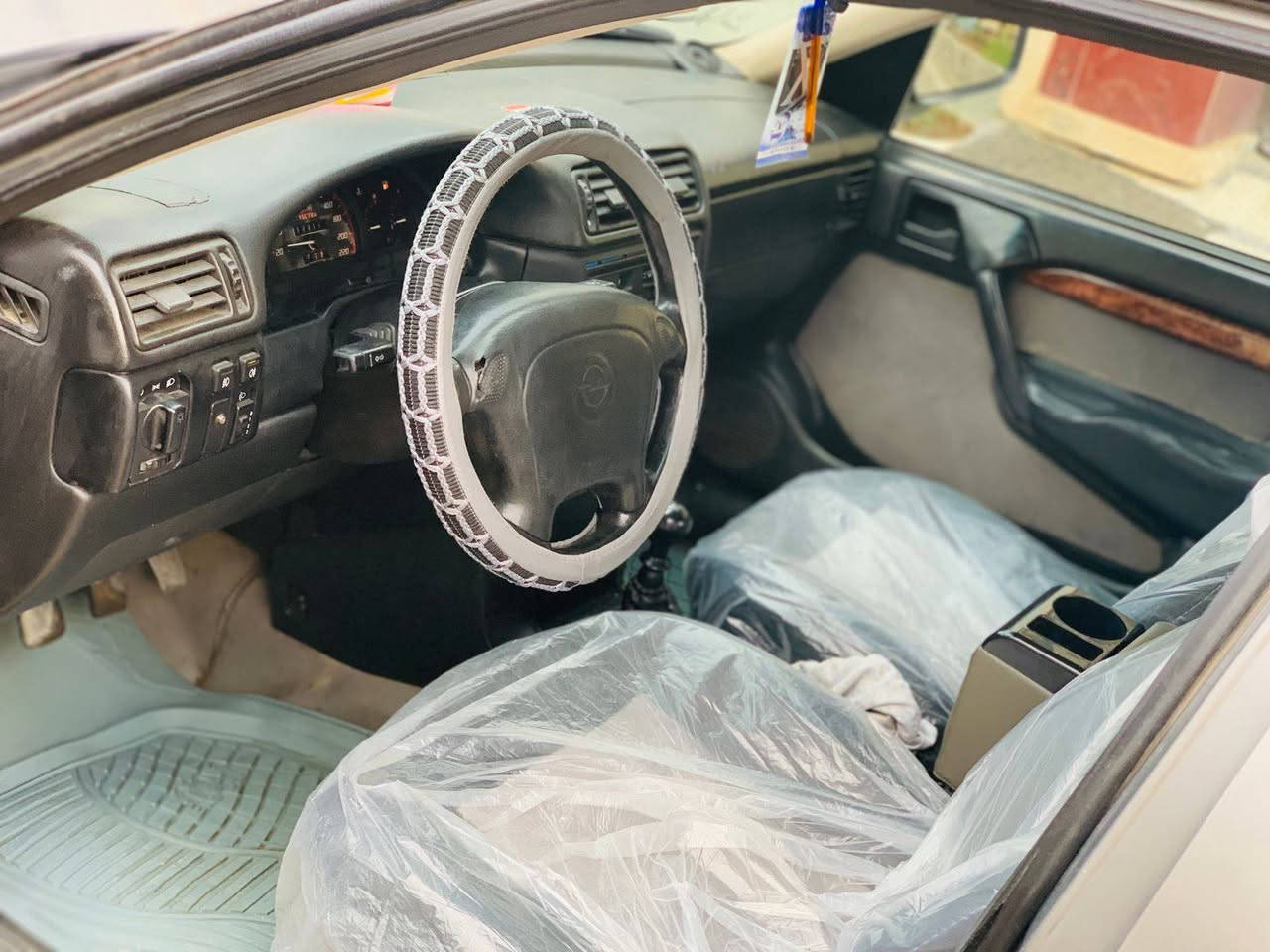 اوبل فكتره موديل ٩٥ للبيع سياره مكفوله من دعاميه للدعامية من عدا صبغ جماليه فقط محرك كير شرط تخم تأيرات جديده صدر امامي خلفي جديد سنويه إلى 30 هزه جديده و باسمي سيارة وشرط التحويل والسعر ٦٠ وبيه مجال العنوان تكريت حي شيشين رقم الهاتف ***********
